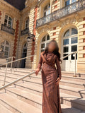 Robe de Soirée Marron Scintillante avec Broche Fleurie