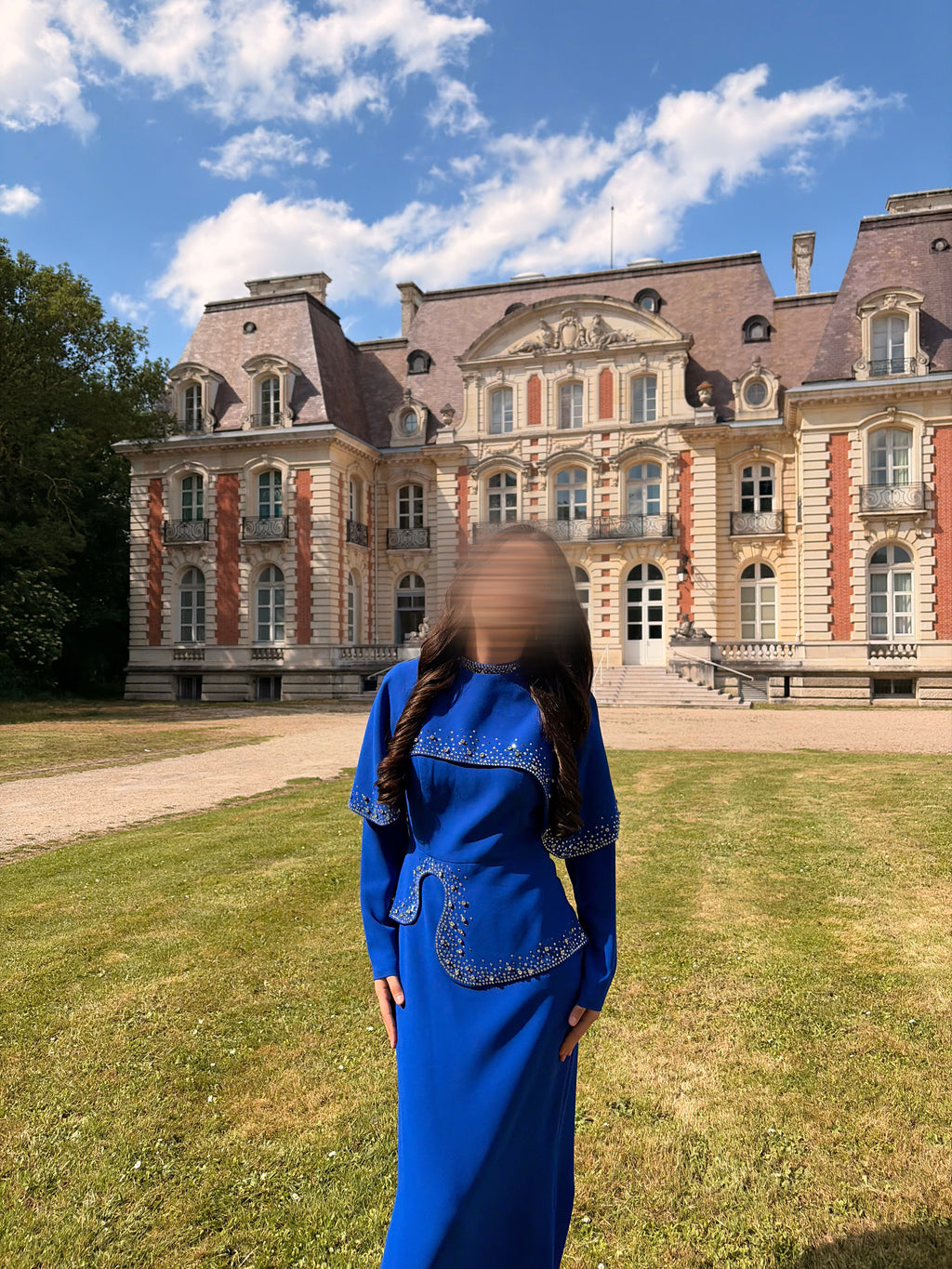 Robe de soirée bleu roi avec cape amovible