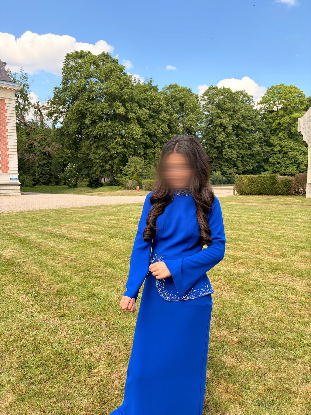 Robe de soirée bleu roi avec cape amovible